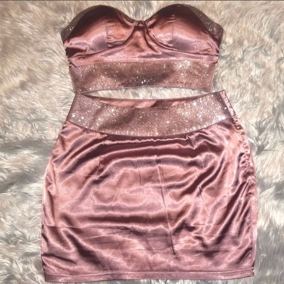 Satin Mauve Dusty Rose Pink Sequin Diamond Trim Two Piece Top and Skirt Set (S) - Picture 6 of 12
